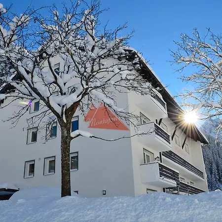 Alpenhaus Montafon By Pferd Auf Wolke
