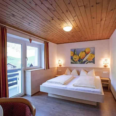 Alpenhaus Montafon By Pferd Auf Wolke * Gargellen