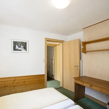 Alpenhaus Montafon By Pferd Auf Wolke Daire *