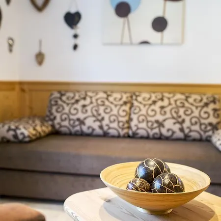 Alpenhaus Montafon By Pferd Auf Wolke * غارغيلين