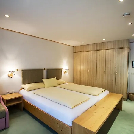Alpenhaus Montafon By Pferd Auf Wolke Daire Gargellen